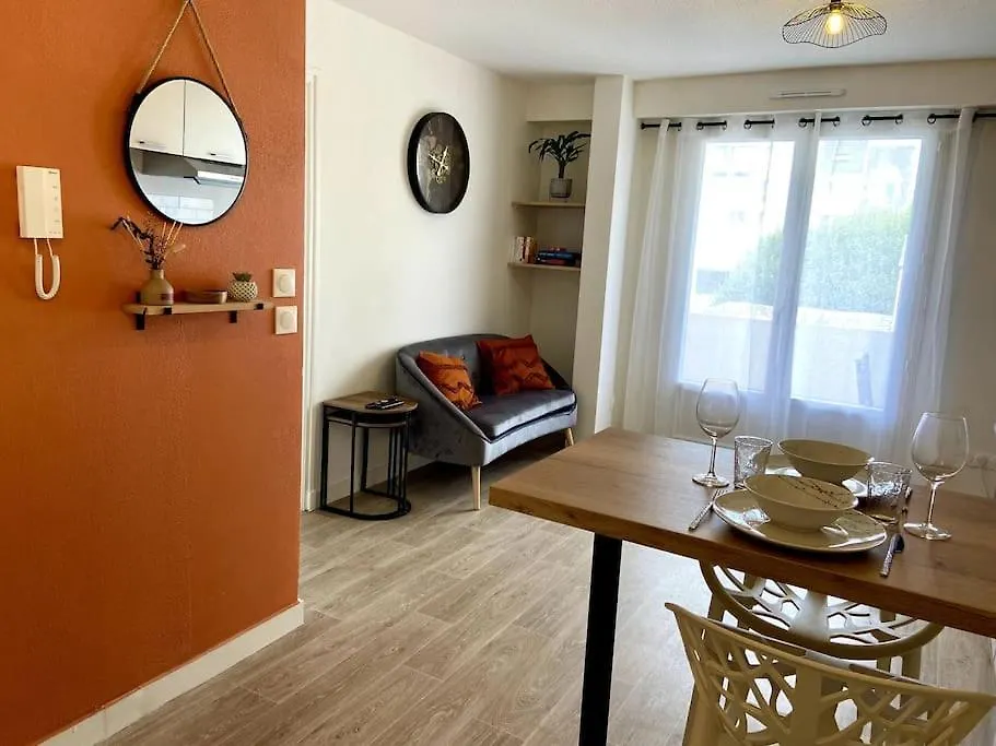 Le Terrabreizh, T2 Cosy Et Confort Avec Parking Prive, Balcon Et Fibre Lorient